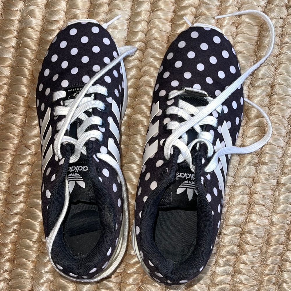 Adidas polka dot canvas sneakers US7